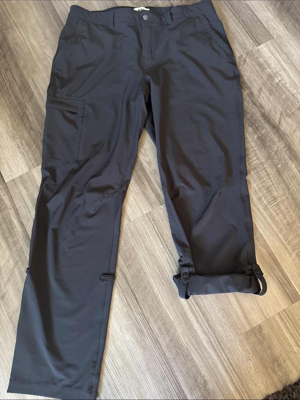 REI Convertible 14 black pants roll up travel hiking women’s camping outdoor